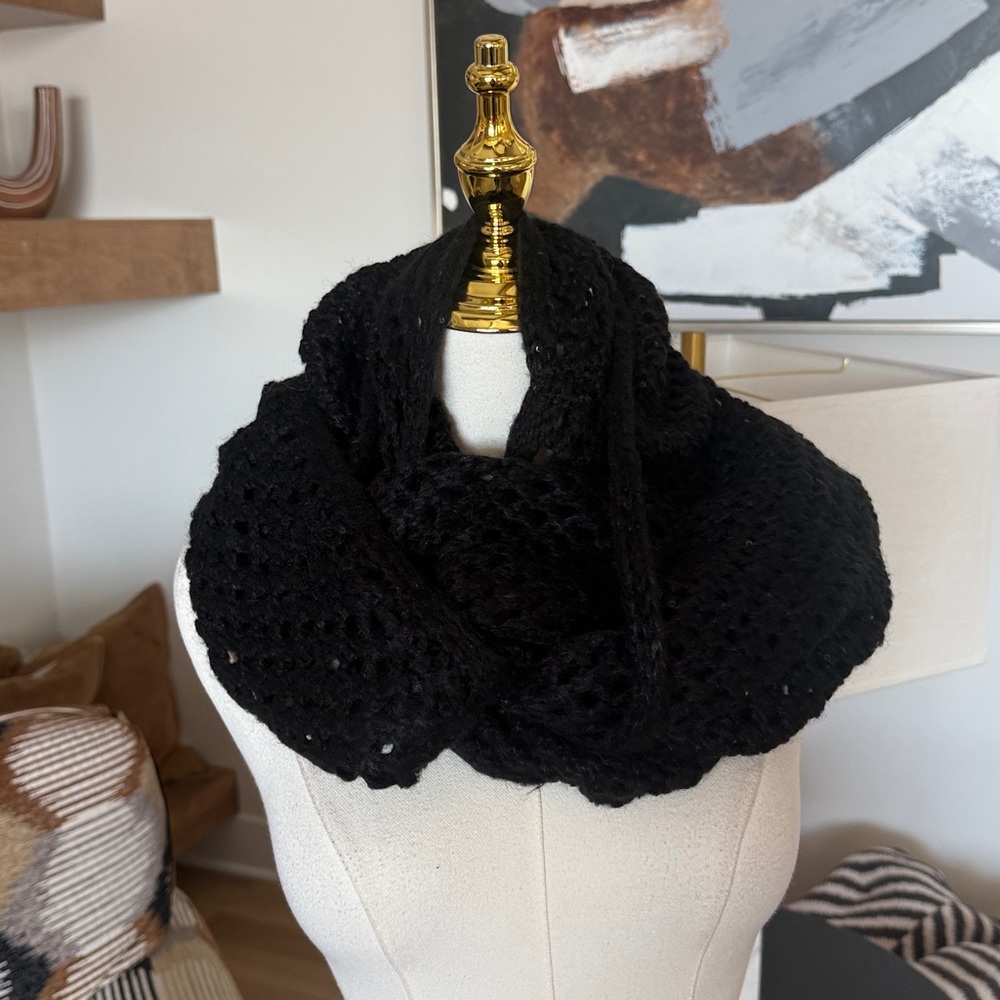 White House Black Market Scarf